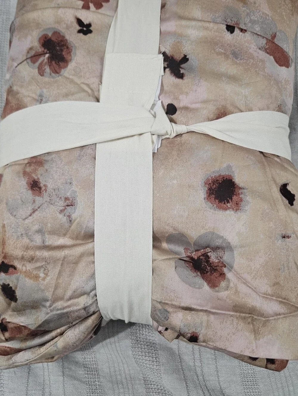 King Heavyweight Linen Blend Duvet Cover and Sham Set Pressed Floral Print - Cas